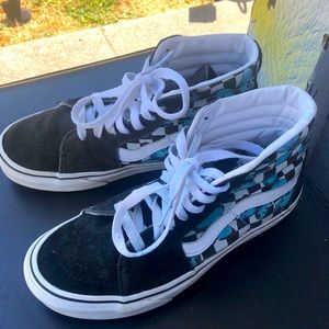 Vans Checker Butterfly Condition 6/10, Pickup Only Near Sedro Woolley WA.